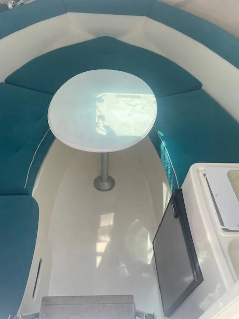 Leader 705 équipé d'un moteur Volvo d'occasion à vendre en Loire Atlantique