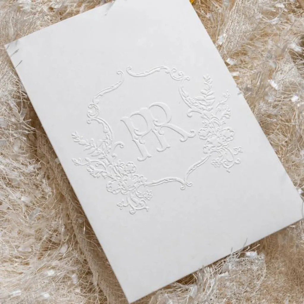 graphiste faire part gaufrage haut de gamme mariage en provence