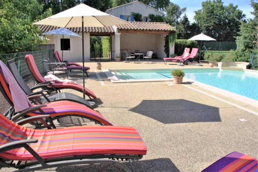 à Monteux, superbe propriété posée au coeur d'un parc de 7300m²   