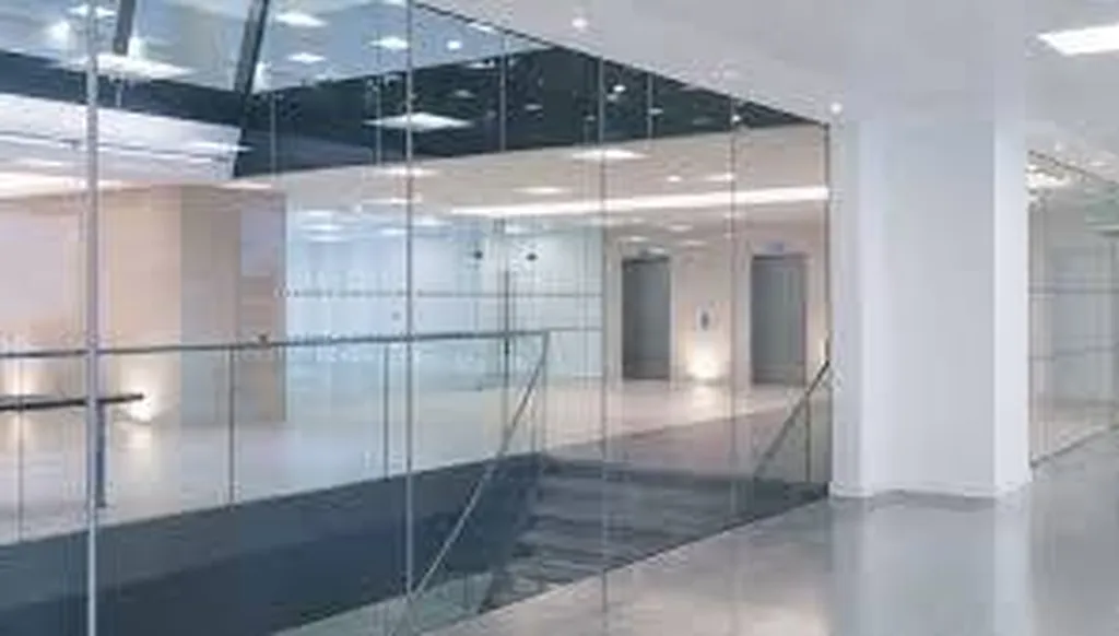 COPROPRIÉTÉS :Faites Briller Vos Surfaces Vitrées Avec Starsnett Services à Paris et Ile de France