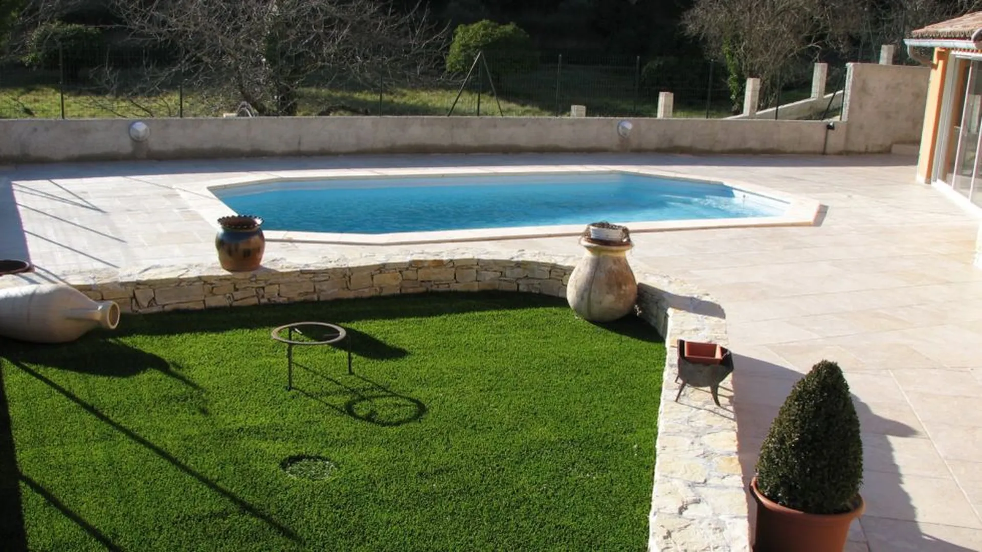 Piscine fond plat modèle Grenadine