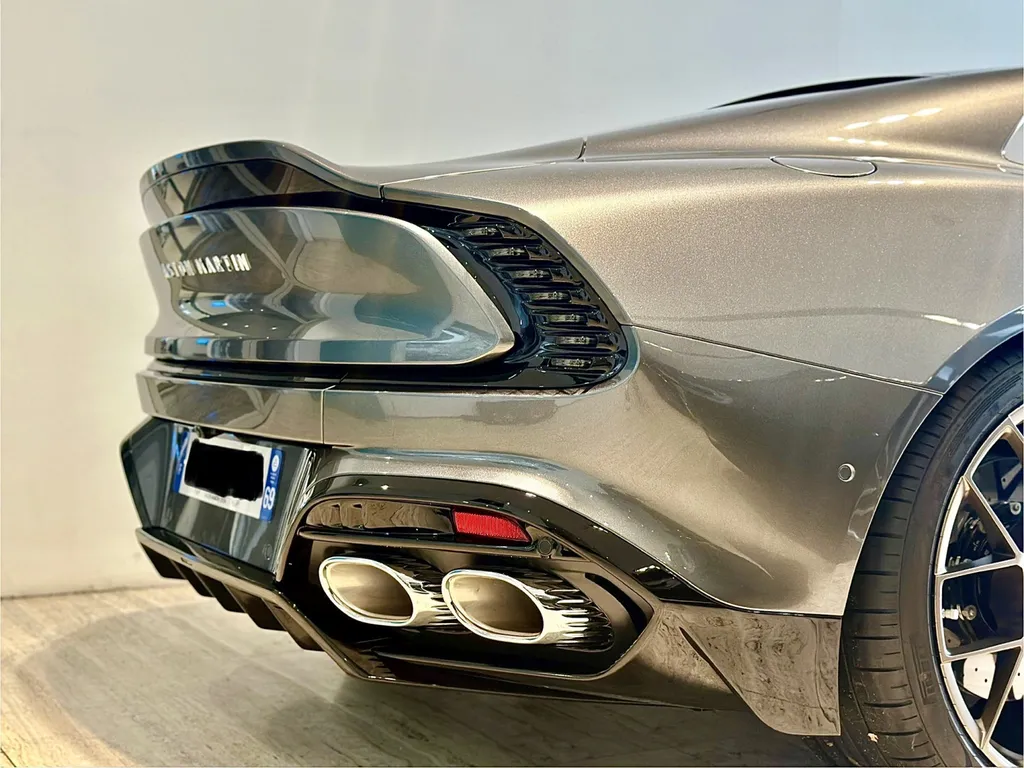 protection carrosserie DETAILING film PPF proche de Lyon Aston Martin Vanquish 