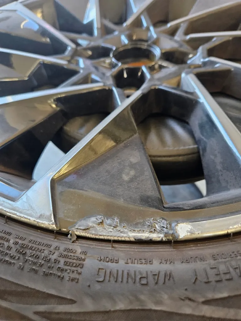 Rénovation d'une jante de clio 5 esprit 