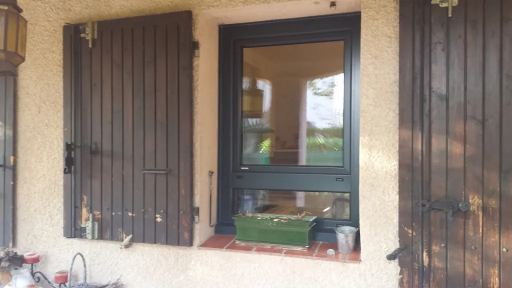 Installation de fenêtres en PVC aluminium à Aix en Provence