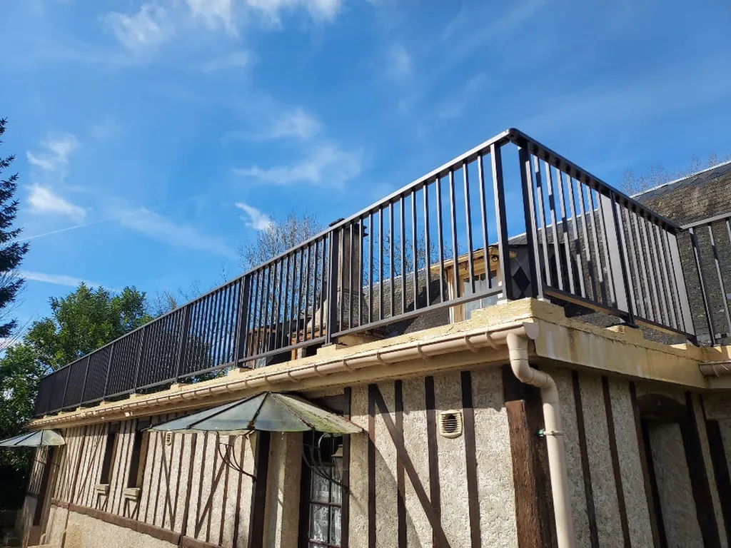Installation de Gardes Corps Maison, Balcons, Escaliers Extérieurs et Mains Courantes Sécurisées pour Pavillons à Bourg Achard dans l'Eure 27 et sa Région