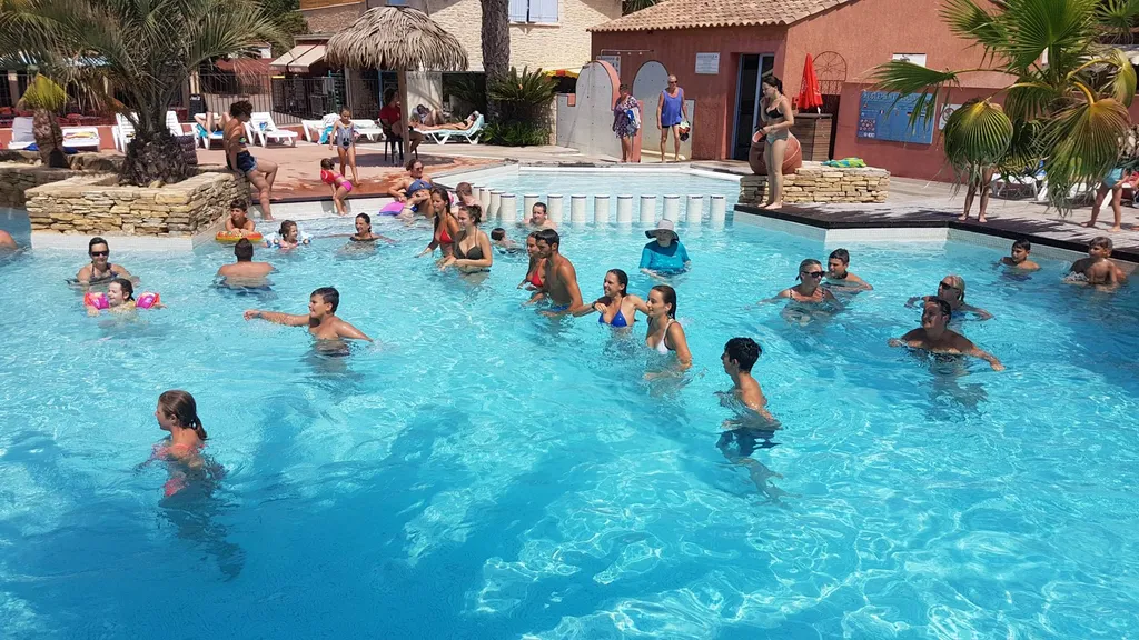 location mobil home xxl pour grande famille au cap d'agde