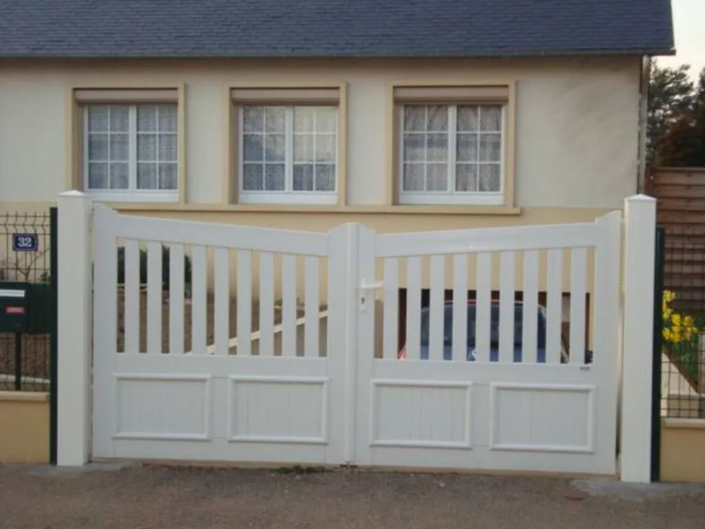 pose d'un portail en PVC à Fécamp 76