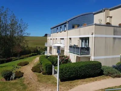Appartement F3, avec ascenseur, dans le bourg côtier de St VALERY EN CAUX, en Normandie