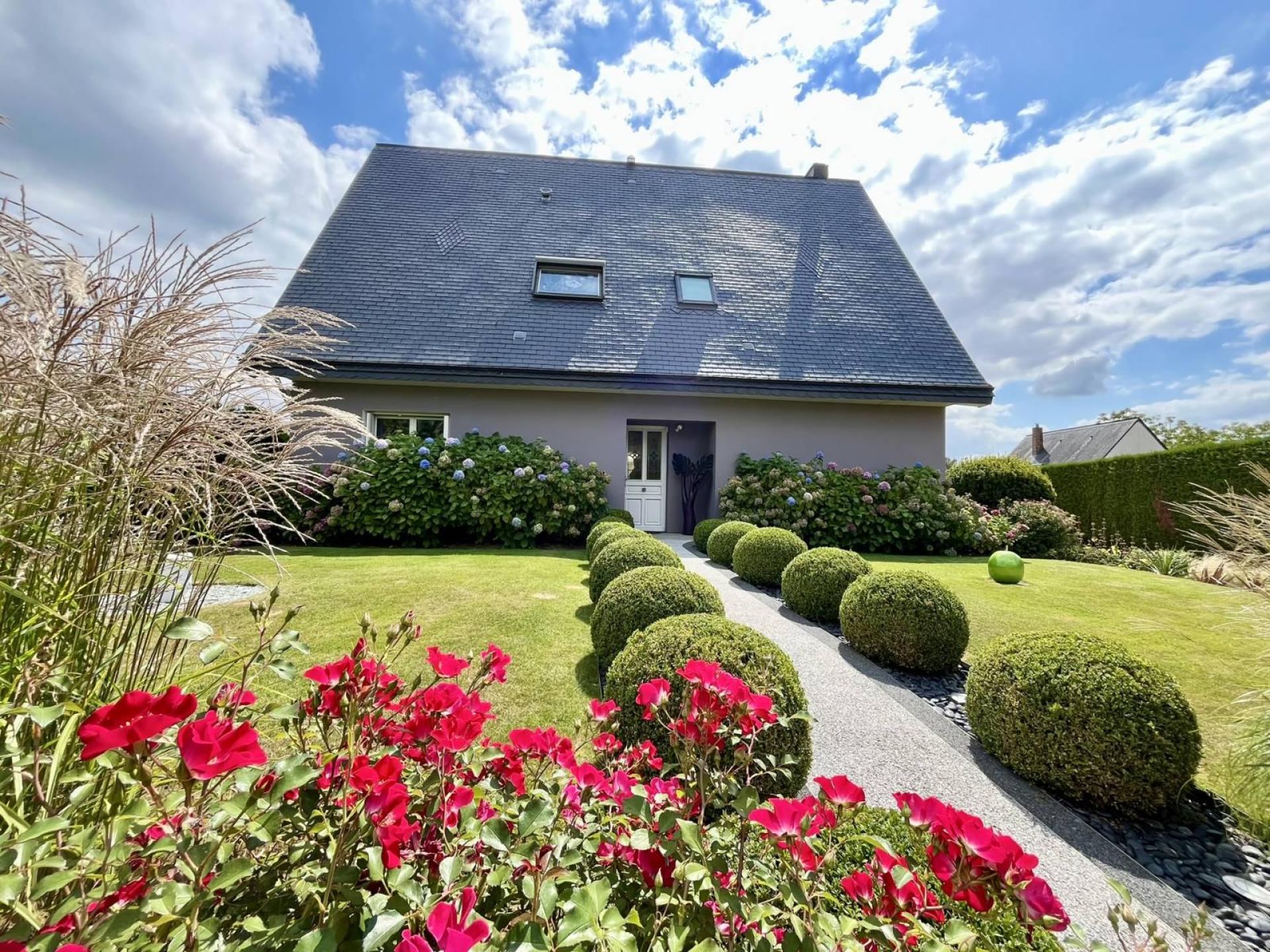 Maison Mont Saint Aignan 6 pièce(s) 168,94 m2 dans un environnement calme