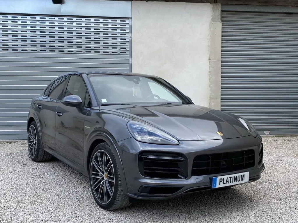 Réparation Carrosserie  sur Porsche à Carnoux en provence près de Marseille avec Franchise offerte