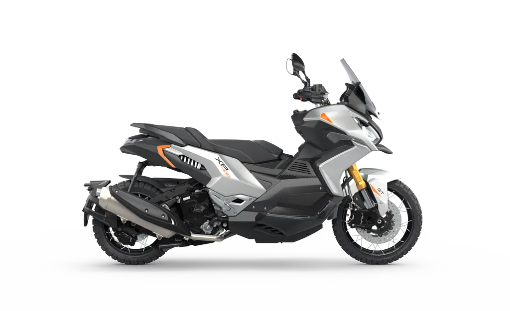 SCOOTER NEUF PEUGEOT XP400 GT A SANARY SUR MER