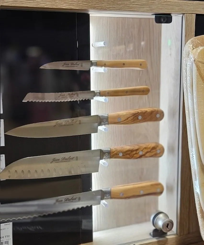COUTEAUX JEAN DUBOST BOIS D OLIVIER MADE IN FRANCE