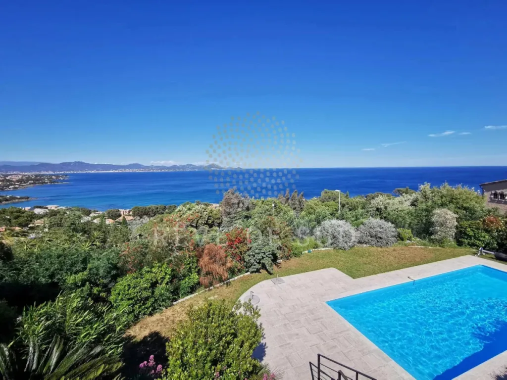 Villa 5 pièce(s) 4 chambre(s) 115 m² Les Issambres (83380)