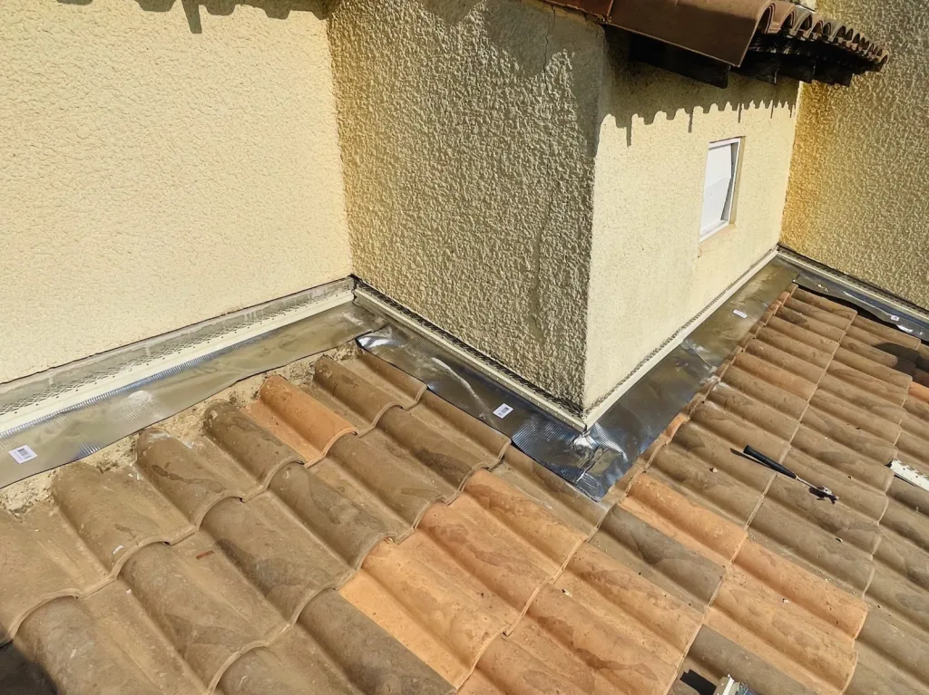 Changement des Solins en Plomb d’une toiture sur Aix en Provence