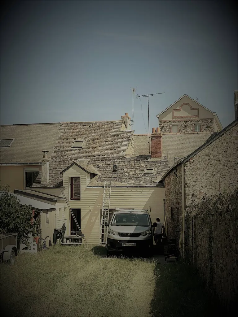 Artisan couvreur de père en fils depuis 1985 couvreur nantes