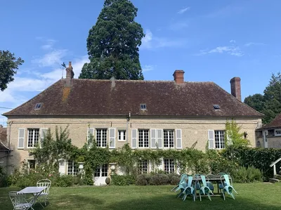 Vente d'une belle maison de maître du XVIIIème siècle, en pierre, entre VIMOUTIERS (61120) et TRUN (61160)