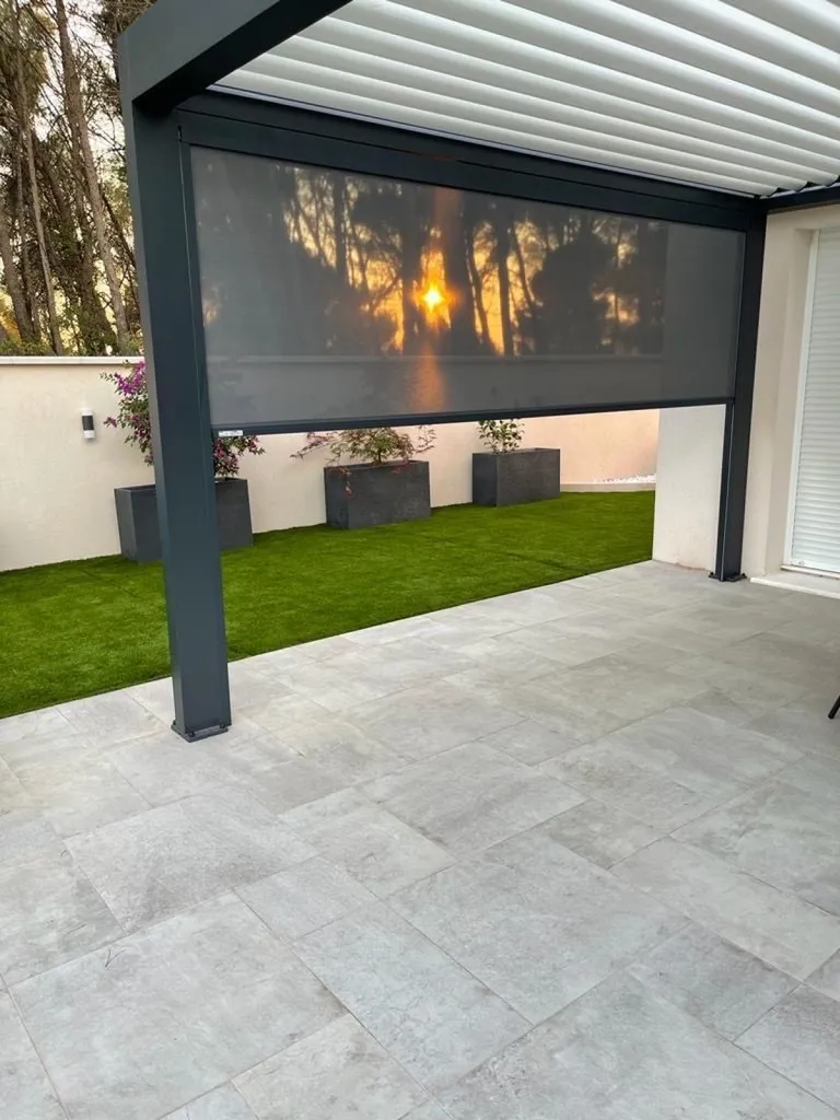 Store Zip à Vitrolles