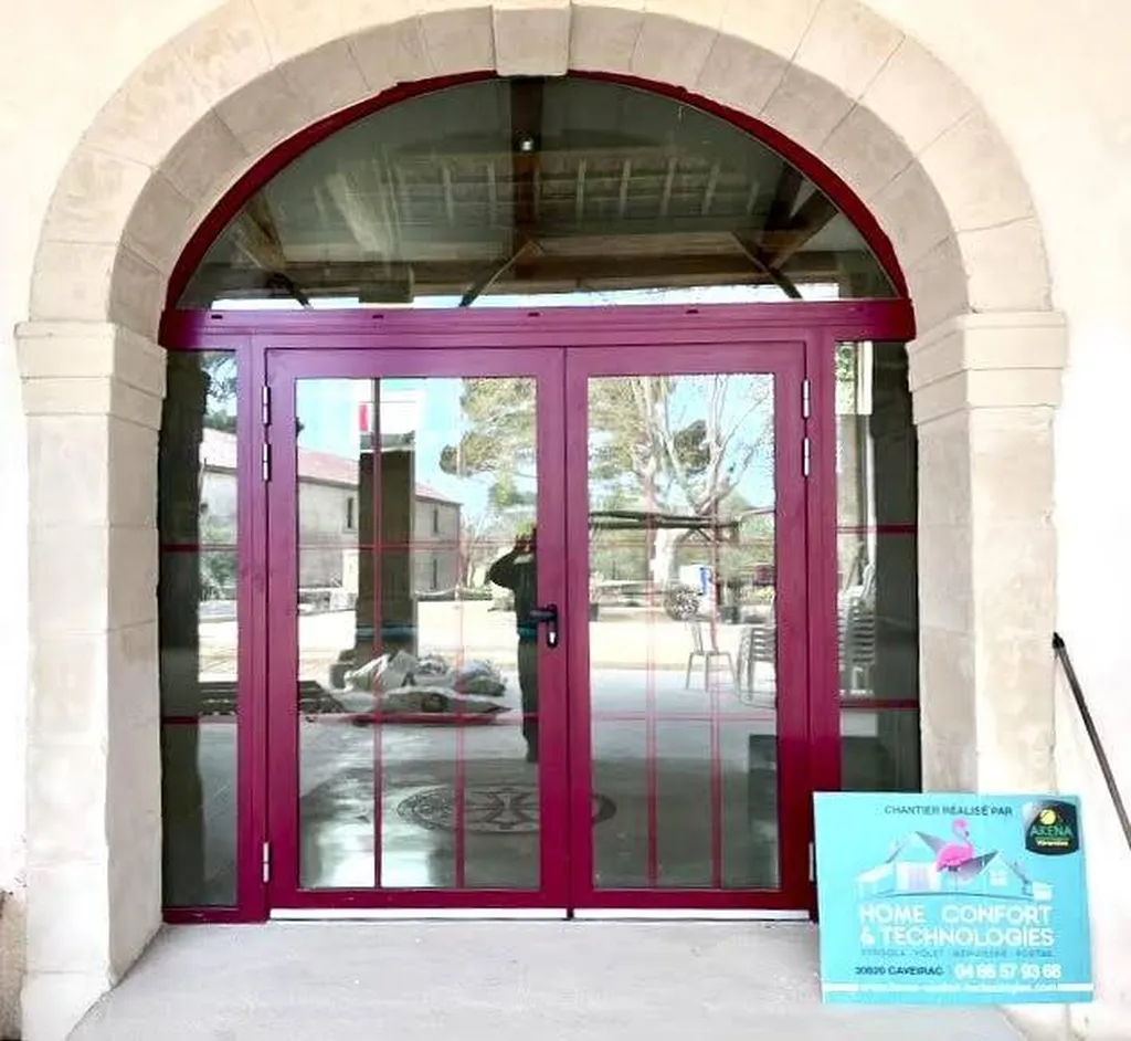 Menuiseries en aluminium rouge basque Béziers