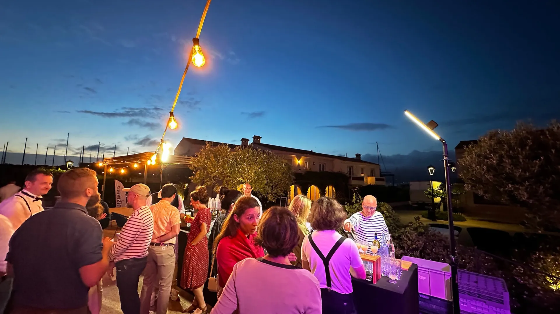 location guirlande guinguette 50m à la farléde dans le var