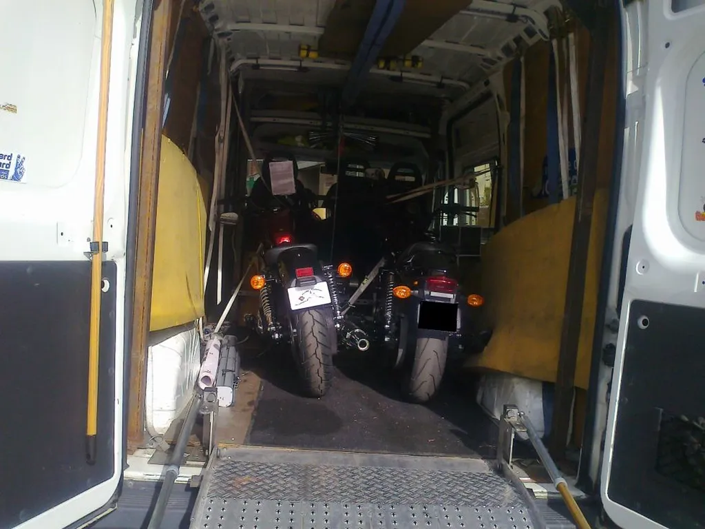 camion moto sous sol marseille