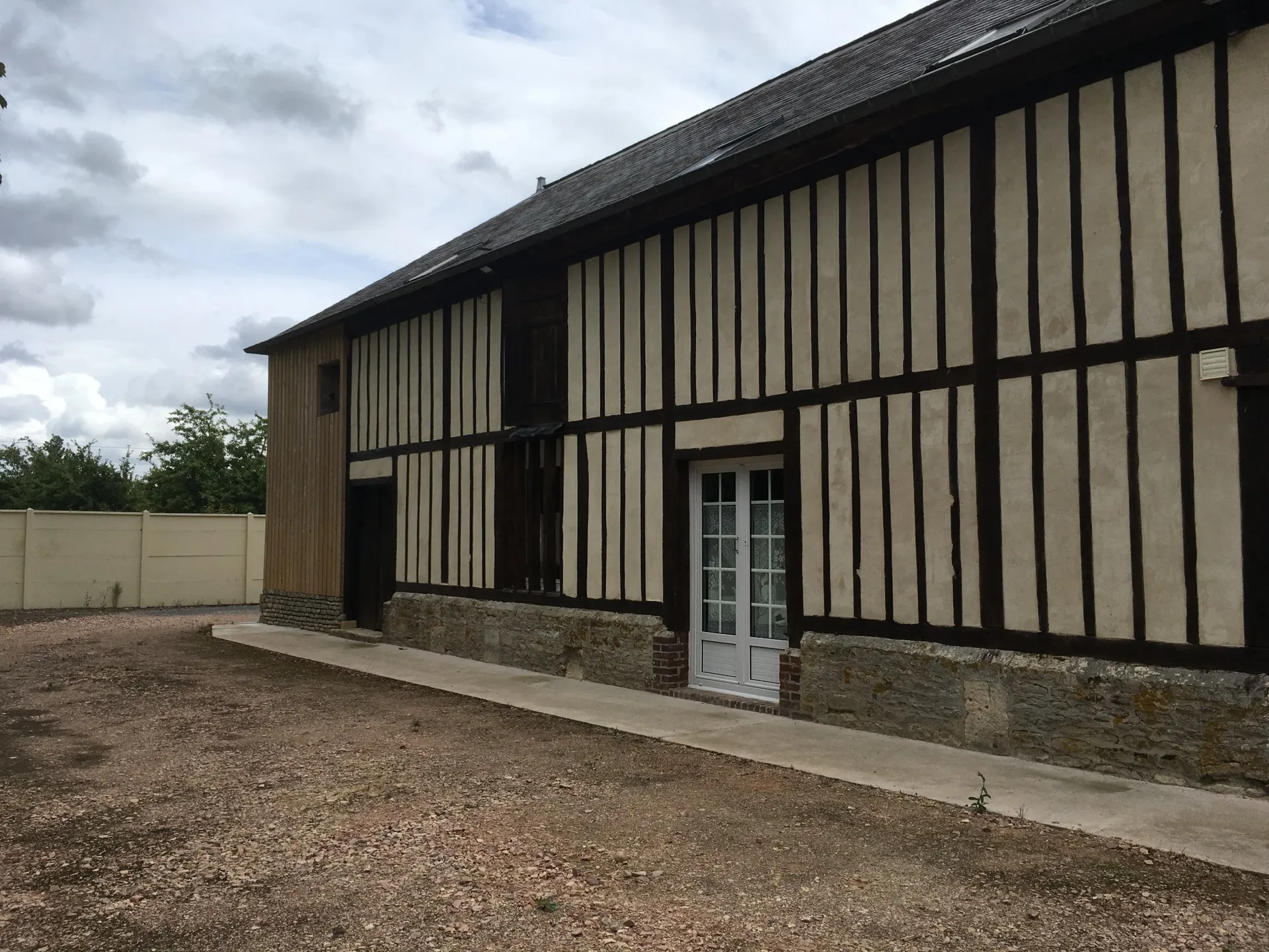A VENDRE MAISON NORMANDE CREVECOEUR EN AUGE , CALVADOS 14