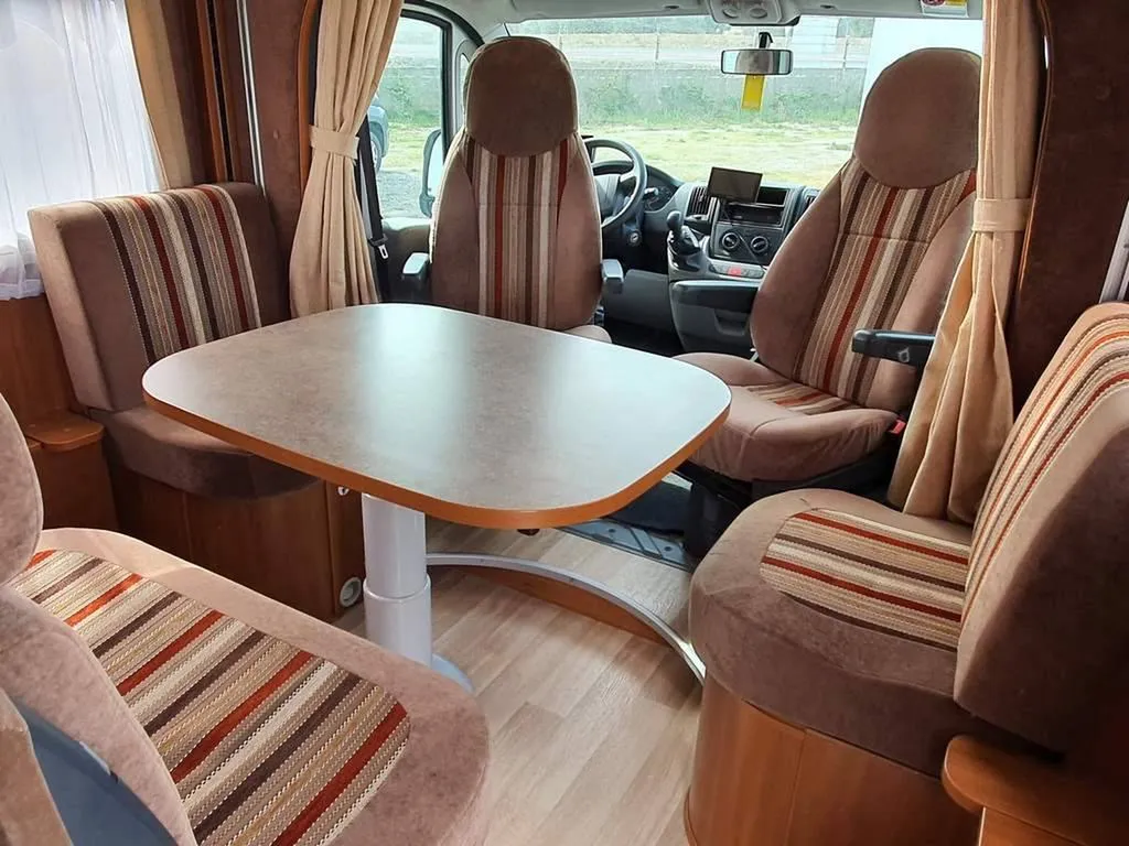 A SAISIR CAMPING CAR CHAUSSON SWEET MAXI dernier véhicule à la vente
