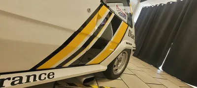 Devis kit déco sur mesure voiture de compétition à Grasse 06