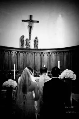 Authentic and Orthodox Wedding Reception for English Couple in Luxurious Bastide in middle lavenders fields in Vaucluse