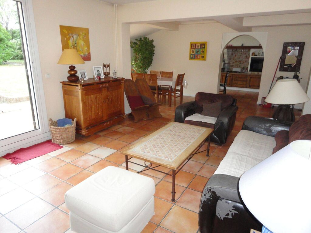 belle et grande maison contemporaine