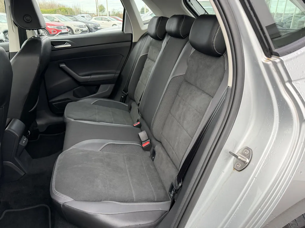 Volkswagen Polo occasion essence 95 ch faible kilométrage proche Le Havre en Normandie