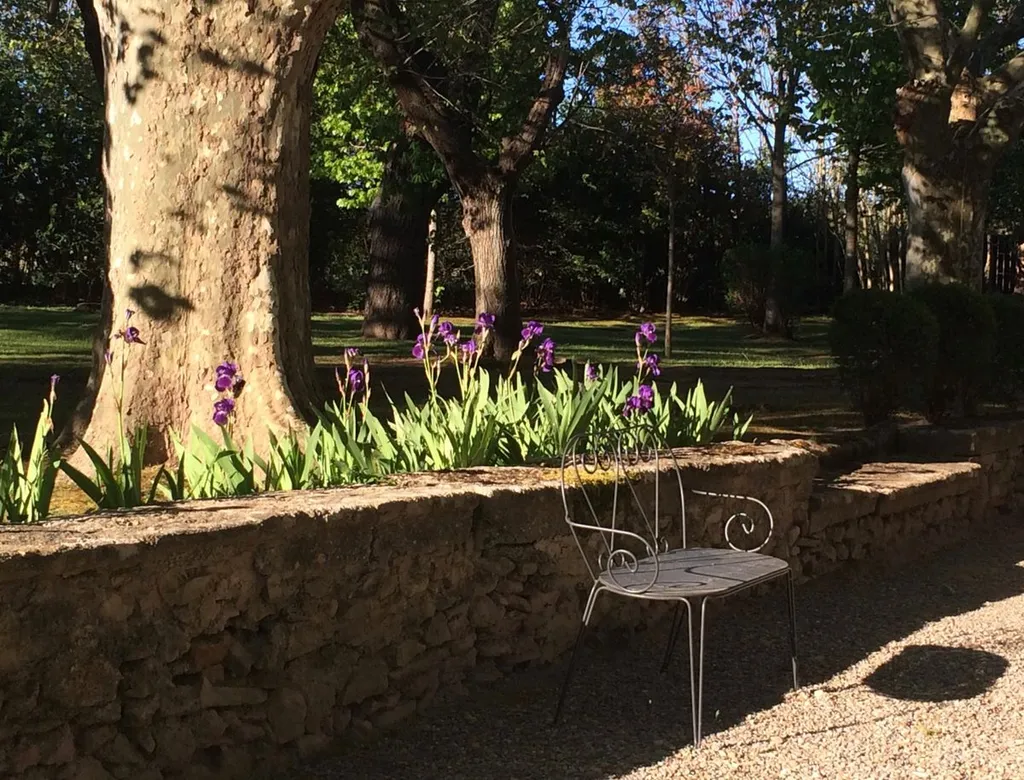 Find a good gardener for second home in Roussillon in Provence