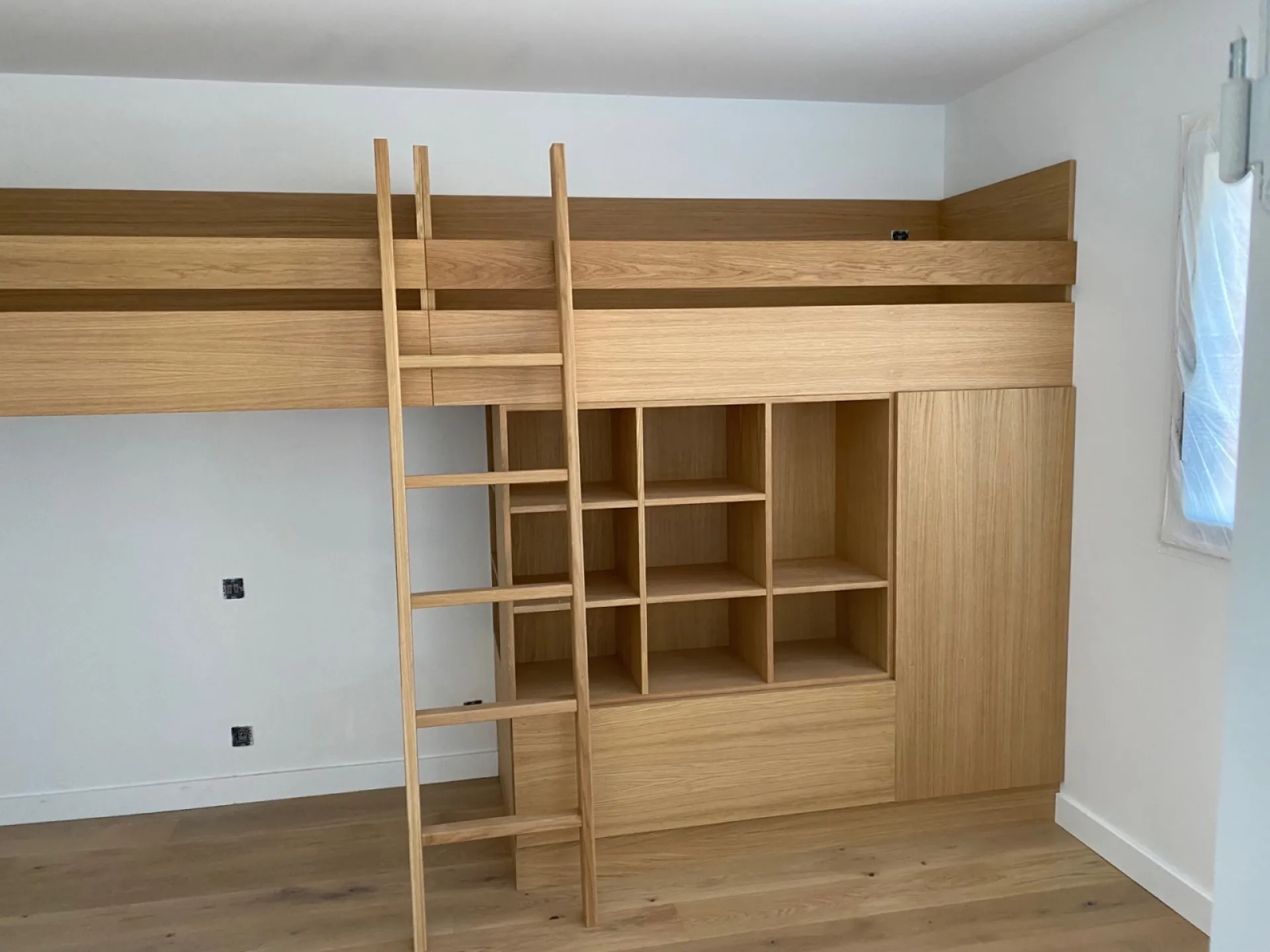 lit pour mezzanine pour enfant sur mesure en Chene 