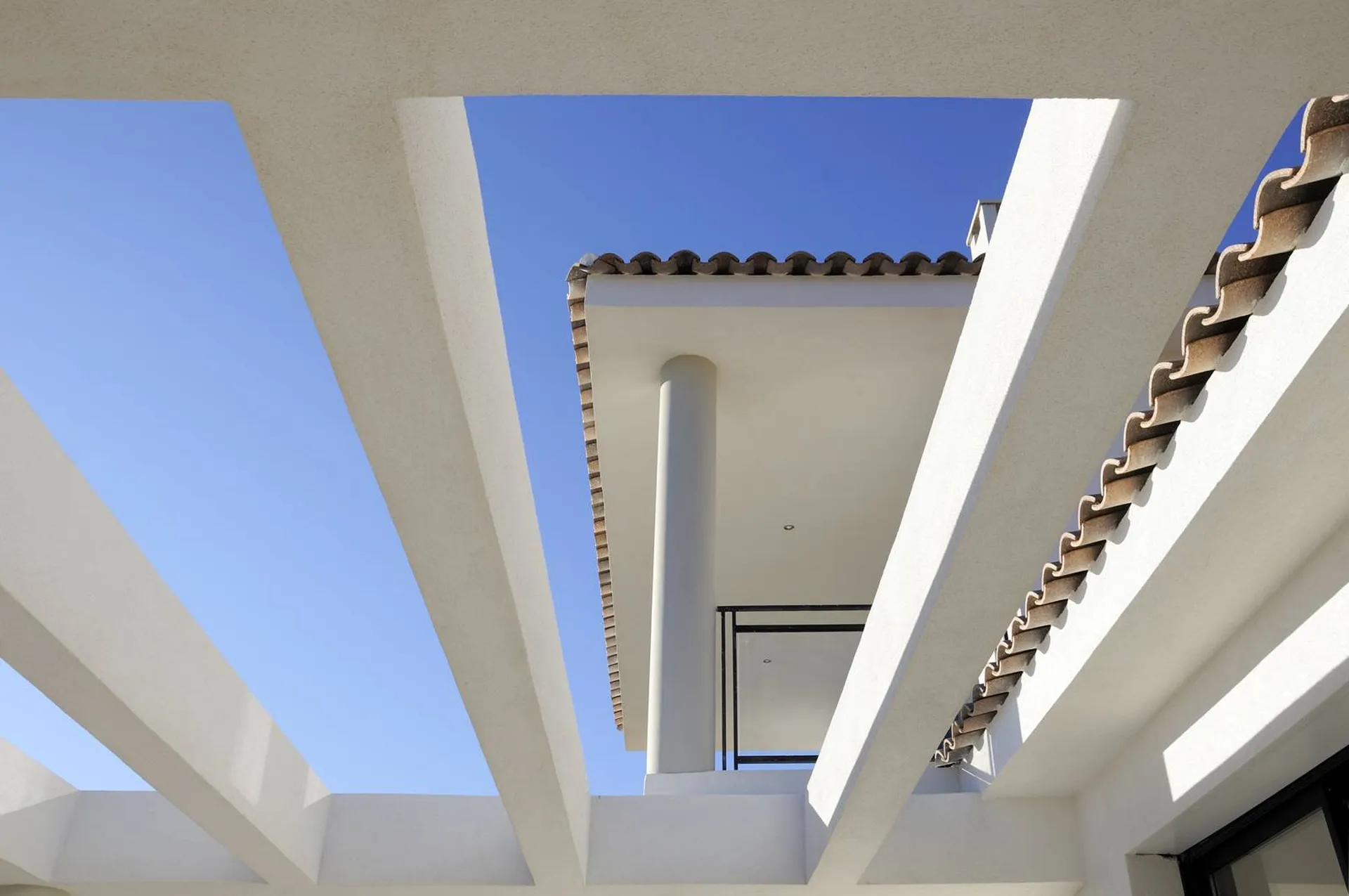 construction d'une villa moderne d'exception à Luynes, un quartier d'Aix en Provence blotti au cœur des Bouches du Rhône