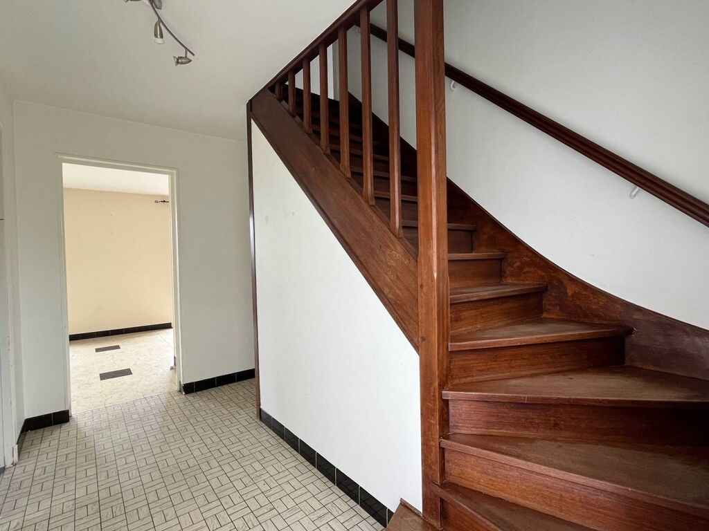 A vendre, pavillon individuel sur sous sol complet situé à Norville