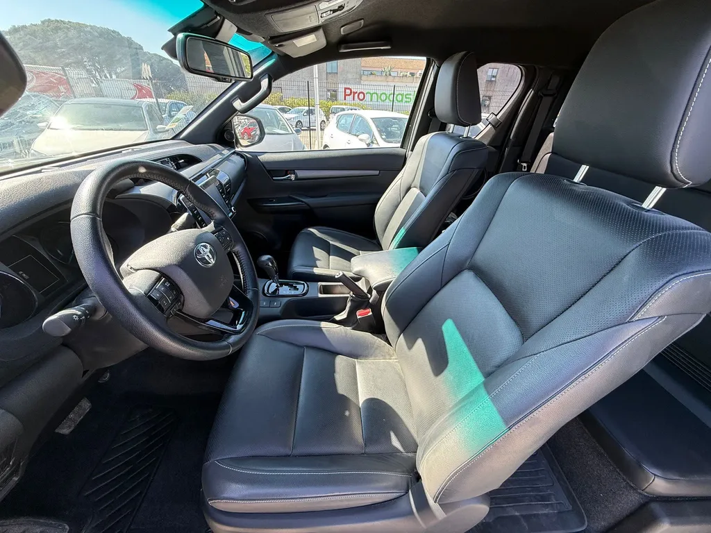TOYOTA HILUX 2.8L D-4D AWD 204CV BVA