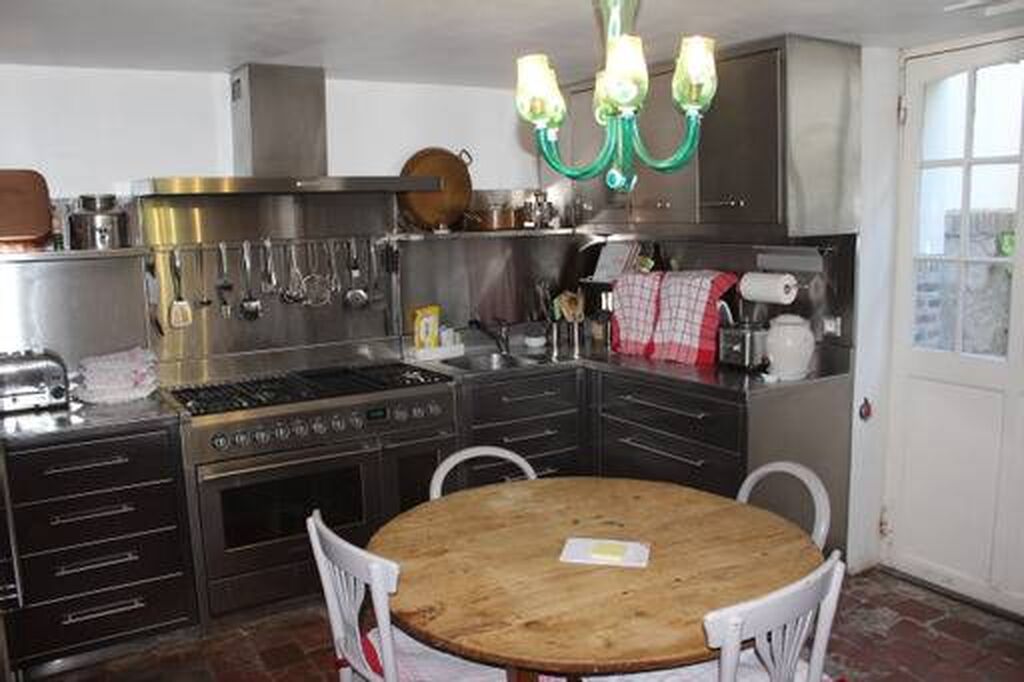A vendre, bien rare dans le centre de Cabourg