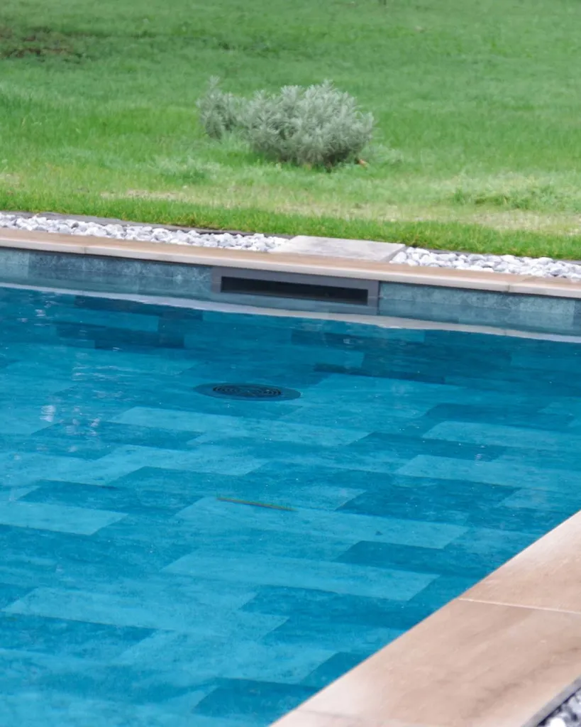 Rénovation complète d'une piscine à Izon près de Bordeaux