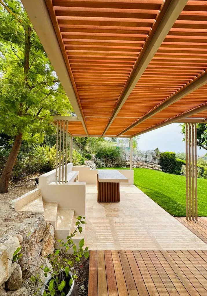 pergola en bois et acier nice