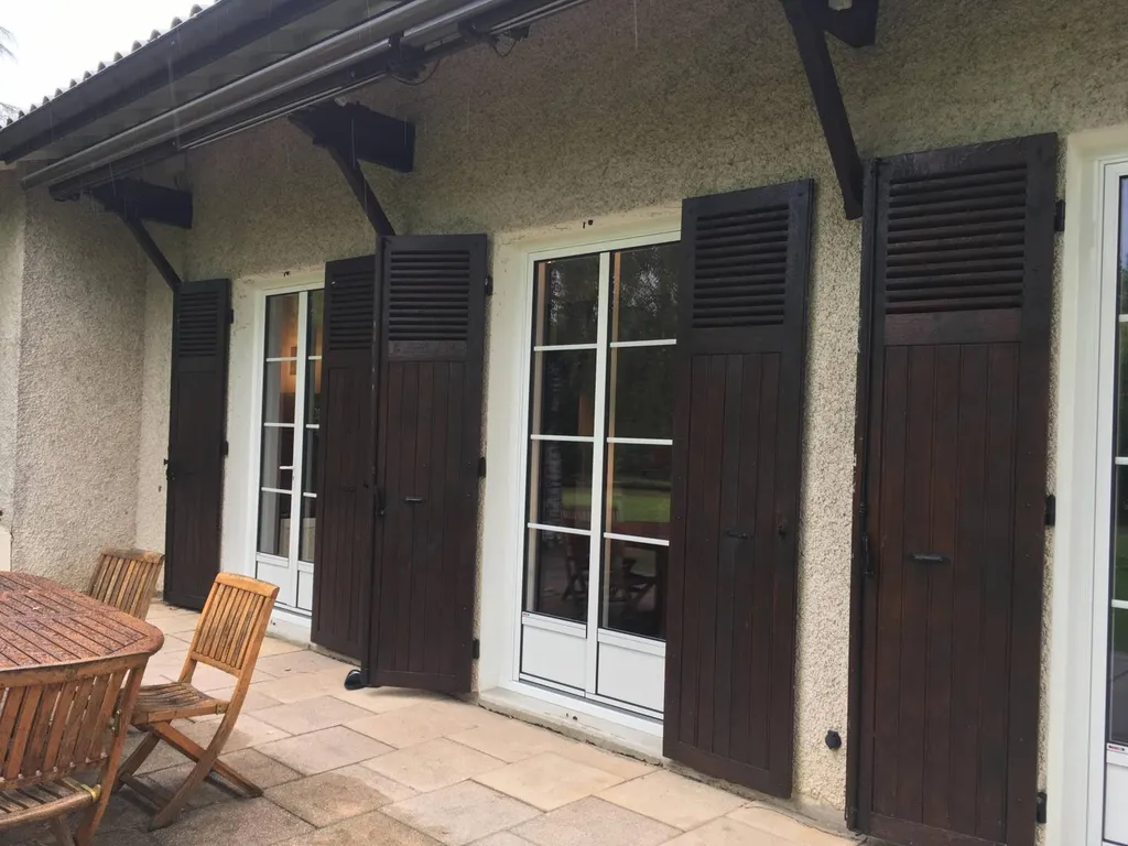 fenêtre aluminium blanc à Jassans dans l'ain