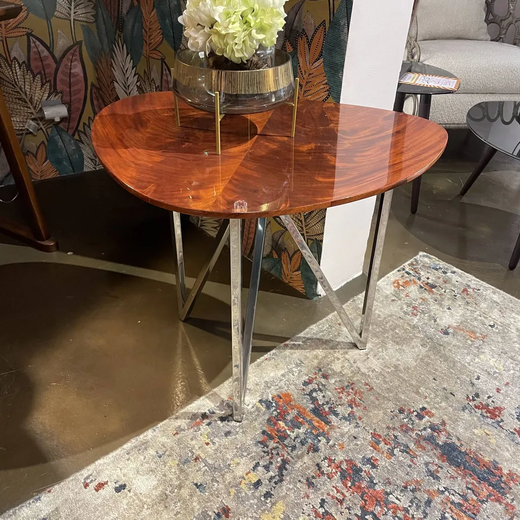 Bout de canapé en bois