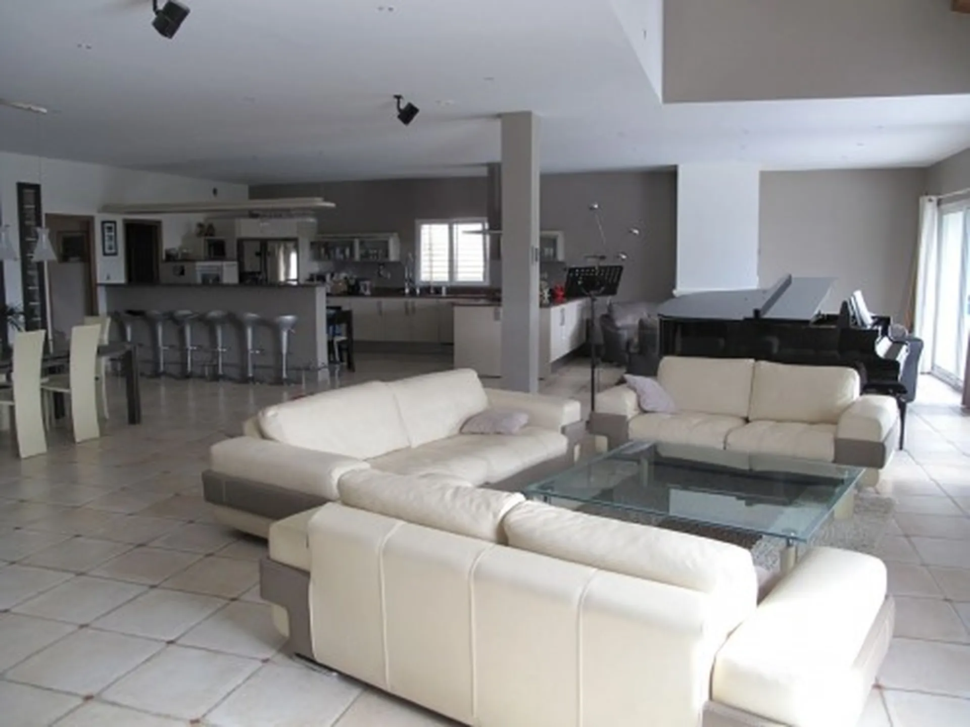 Villa à vendre 8 Cassis composée de 2 logements