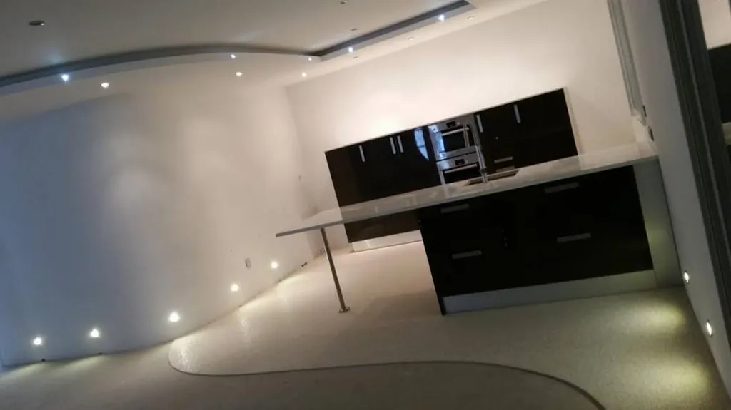 MURS ET SOLS BÉTON CIRE  DE TERRE DU MONDE RÉGION MIDI PYRENEES