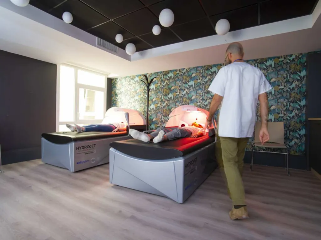 reportage photohraphique établissement de soins salle d'hydrojet