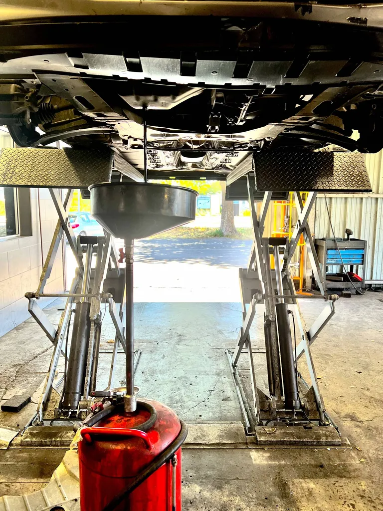 Vidange simple, huile moteur dans nos centres autos d'Ales et de Nimes