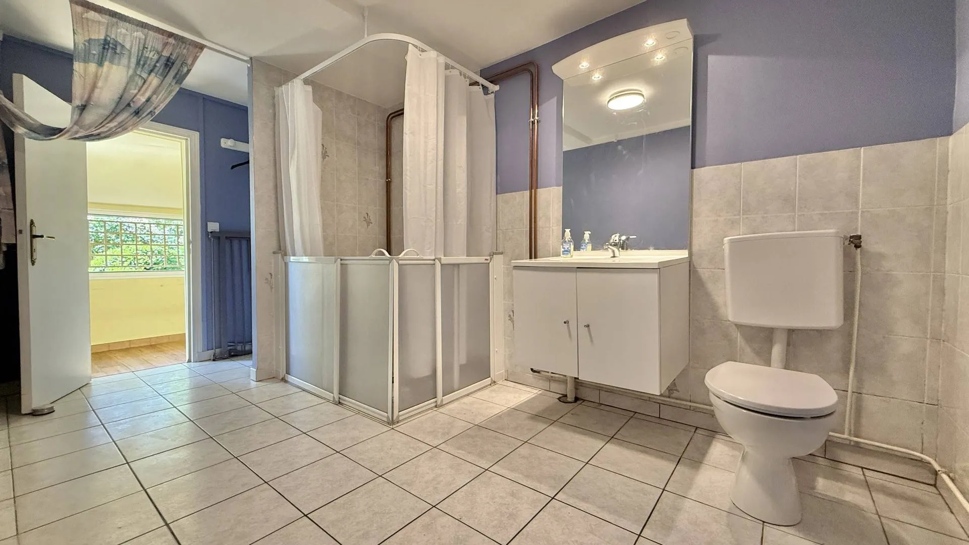 À vendre : longère à Varengeville-sur-Mer avec séjour de 31 m², 3 chambres et jardin