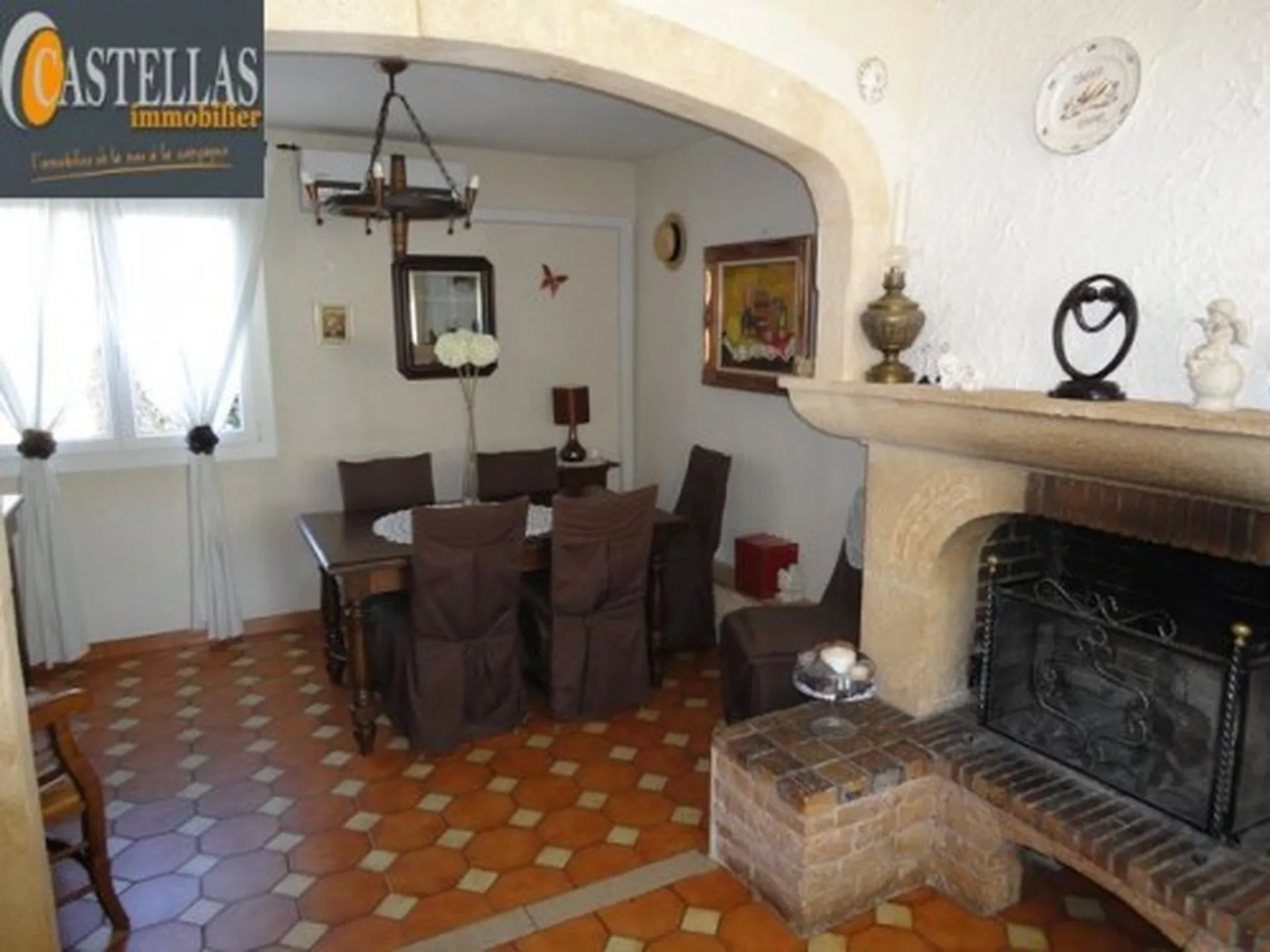 Vente maison Roquefort la bédoule Quartier calme sur 248m² avec garage et cellier