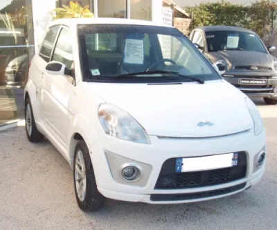 VENTE VOITURE SANS PERMIS OCCASION LIGIER IXO TITANE DCI PRES DE TOULON 83
