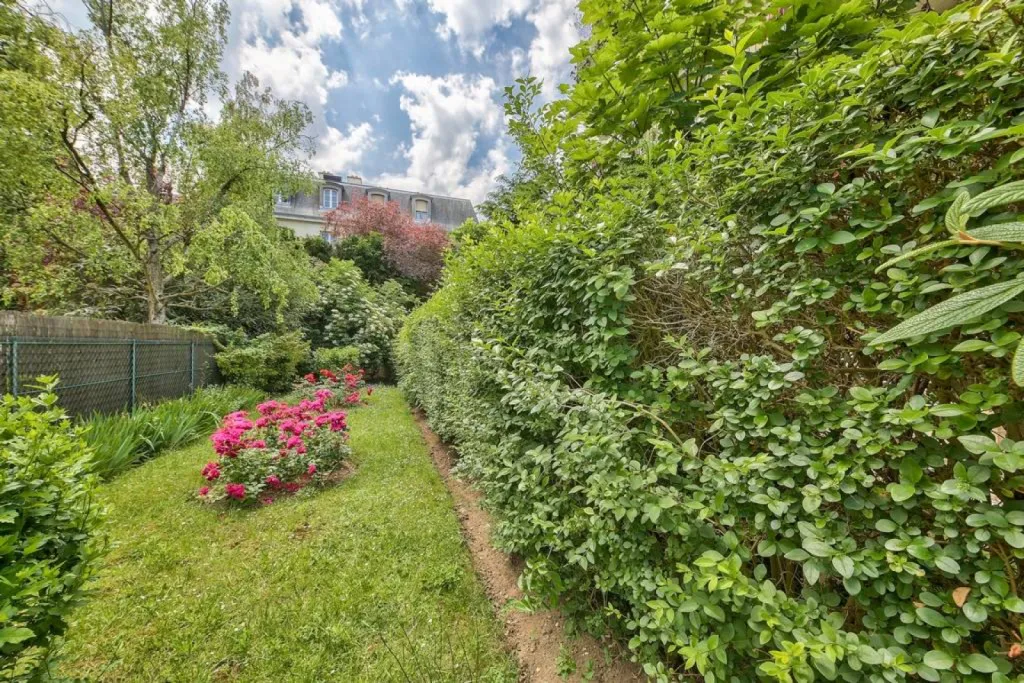 Excellente agence! Nous venons de vendre notre appartement dans de très bonnes conditions grâce au professionnalisme