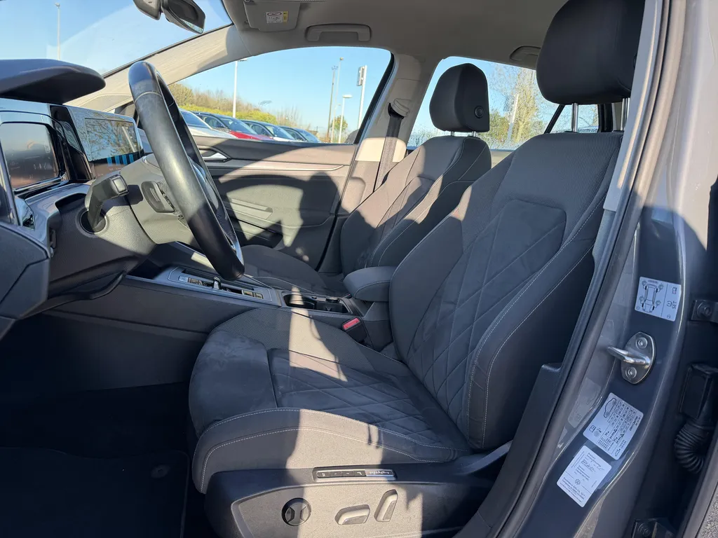 Volkswagen Golf 2.0 TDI 150 DSG7 occasion proche Rouen, compacte diesel automatique fiable