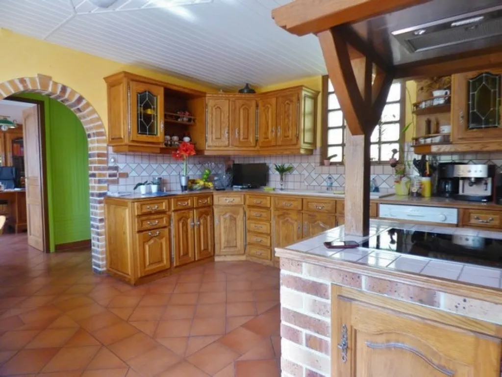 Cherche à acheter longère avec dépendances et garages sur Saint Didier des Bois 27370